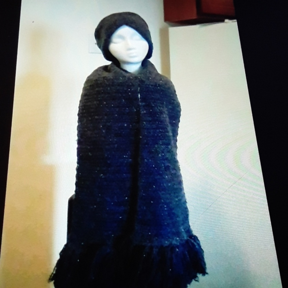 Hat and scarf set